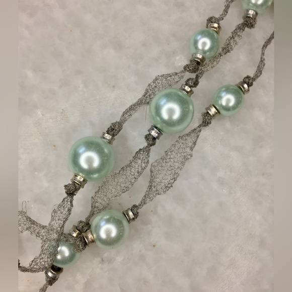 Light blue pearl 3 strand mesh knot handmade necklace 💐 - Picture 3 of 10